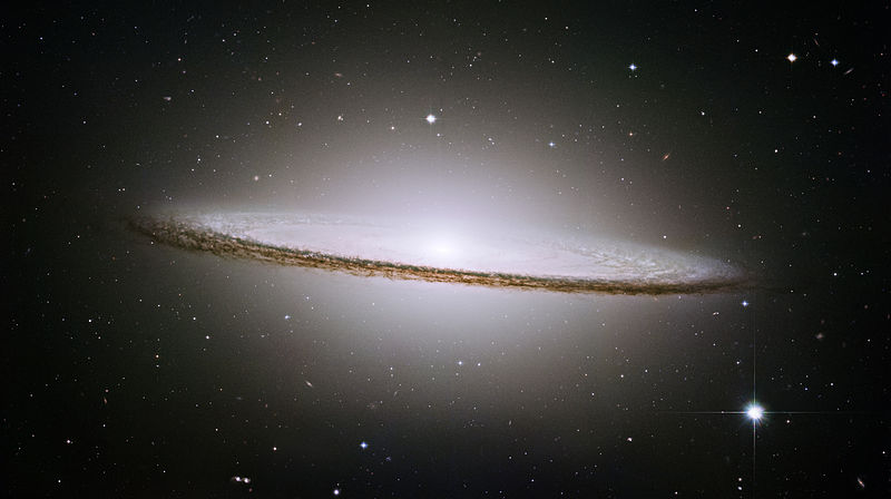 M104_ngc4594_sombrero_galaxy